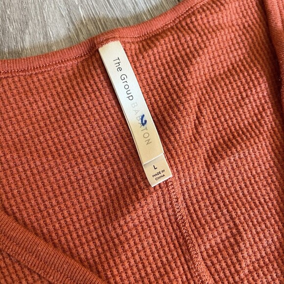 The Group Babaton Oversized VNeck Button Down Waffle Knit LongSleeve Size Large - Picture 4 of 13